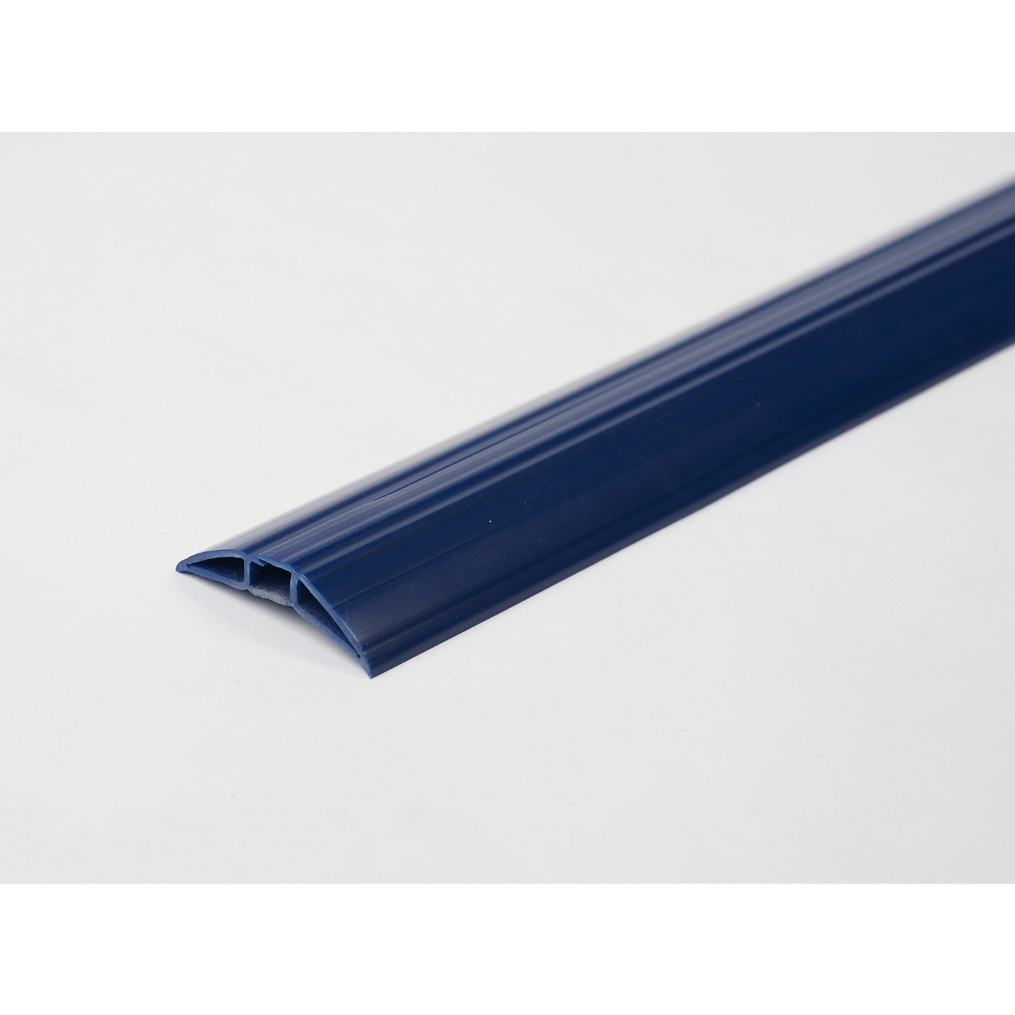 Plastic cable duct, top loader, blue, length 1.5 m.