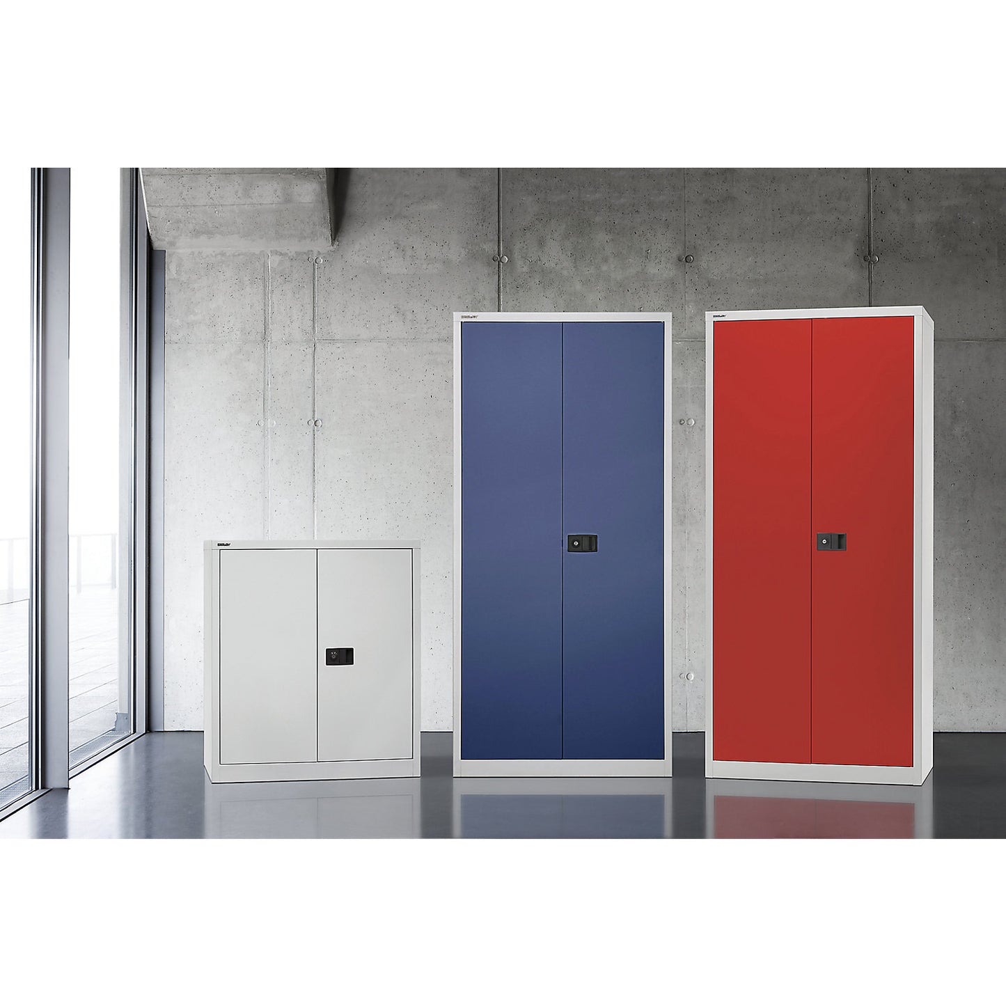 UNIVERSAL double door cupboard, HxWxD 1950 x 600 x 400 mm, 4 shelves, 5 file heights, light grey.