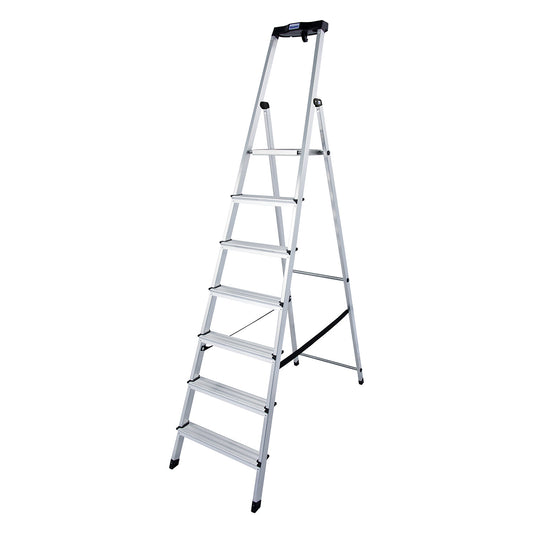 Step ladder, with safety platform and non-slip strips, 7 steps.