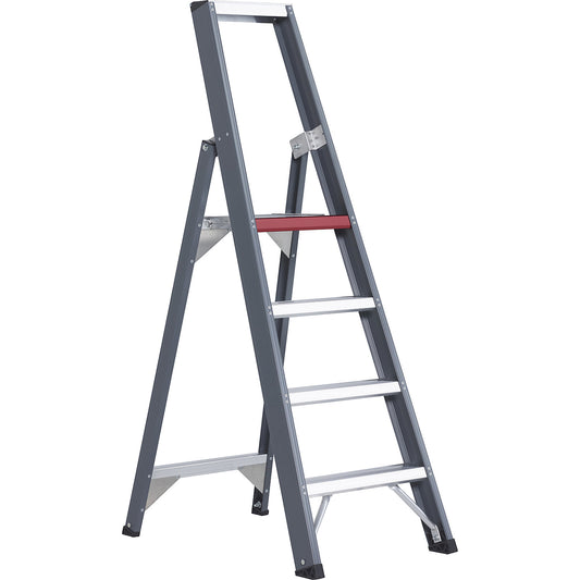 Aluminium step ladder, single sided access, with storage tray, 4 steps, working height 2950 mm.