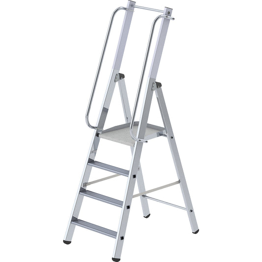 Aluminium step ladder, single sided access, 4 steps.