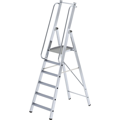Aluminium step ladder, single sided access, 6 steps.