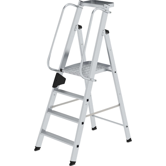 Aluminium step ladder with large platform, hand rail on both sides, 4 steps inclusive platforms.