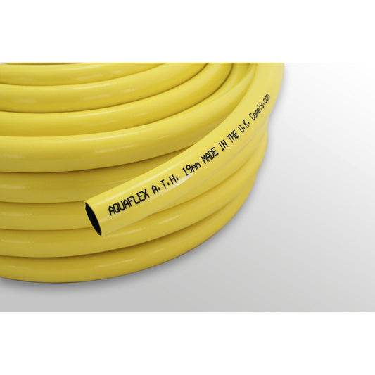 Water hose made of PVC, yellow, length 25 m, Ø 32 mm.