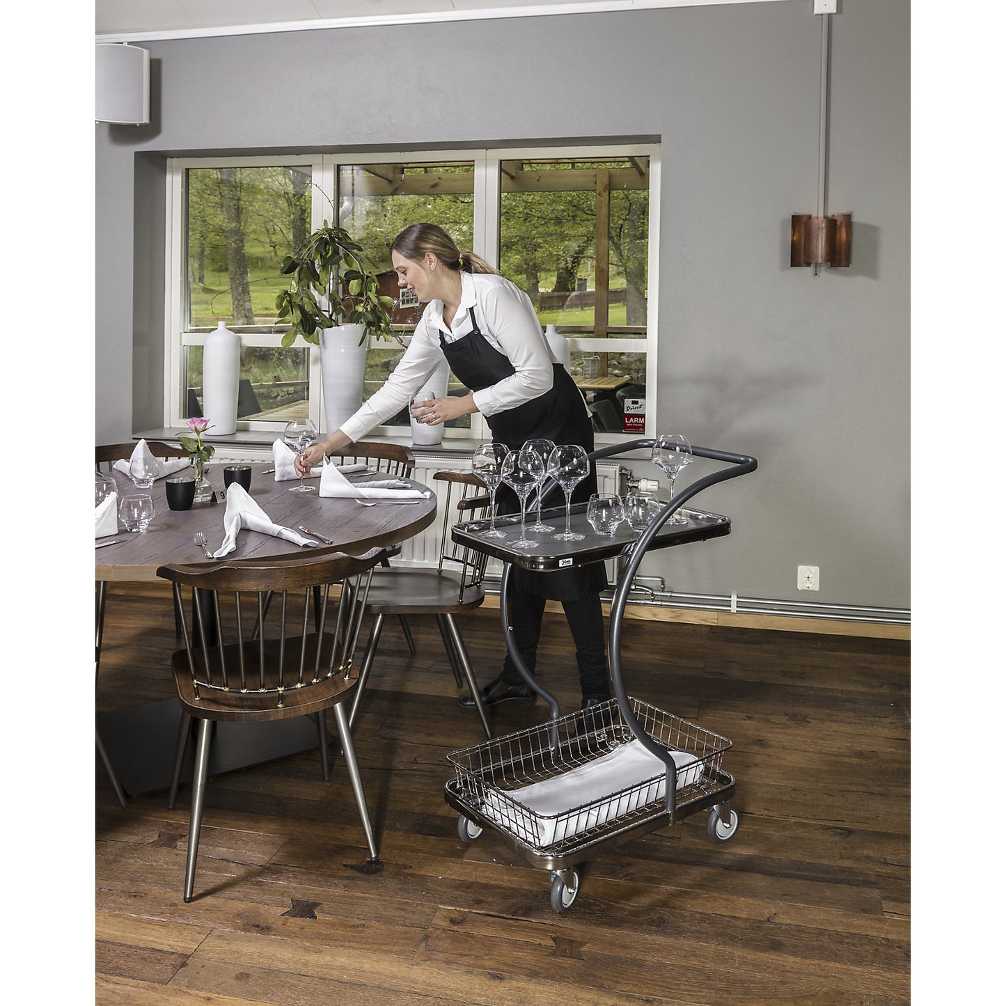 C-LINE shopping and table trolley, with 1 shelf, 1 stainless steel mesh tray, shelf heights 160, 630 mm.
