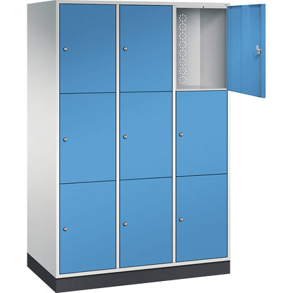 Intro 3-fold compartment locker, 3 compartments, light grey / light blue, WxD 1220 x 600 mm.