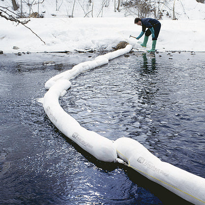 Oil-Only absorbent sheeting barrier, pack of 4, length 3 m, Ø 200 mm.