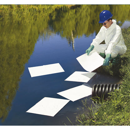 Oil-Only absorbent sheeting mat, heavyweight version, pack of 100, WxL 380 x 510 mm.