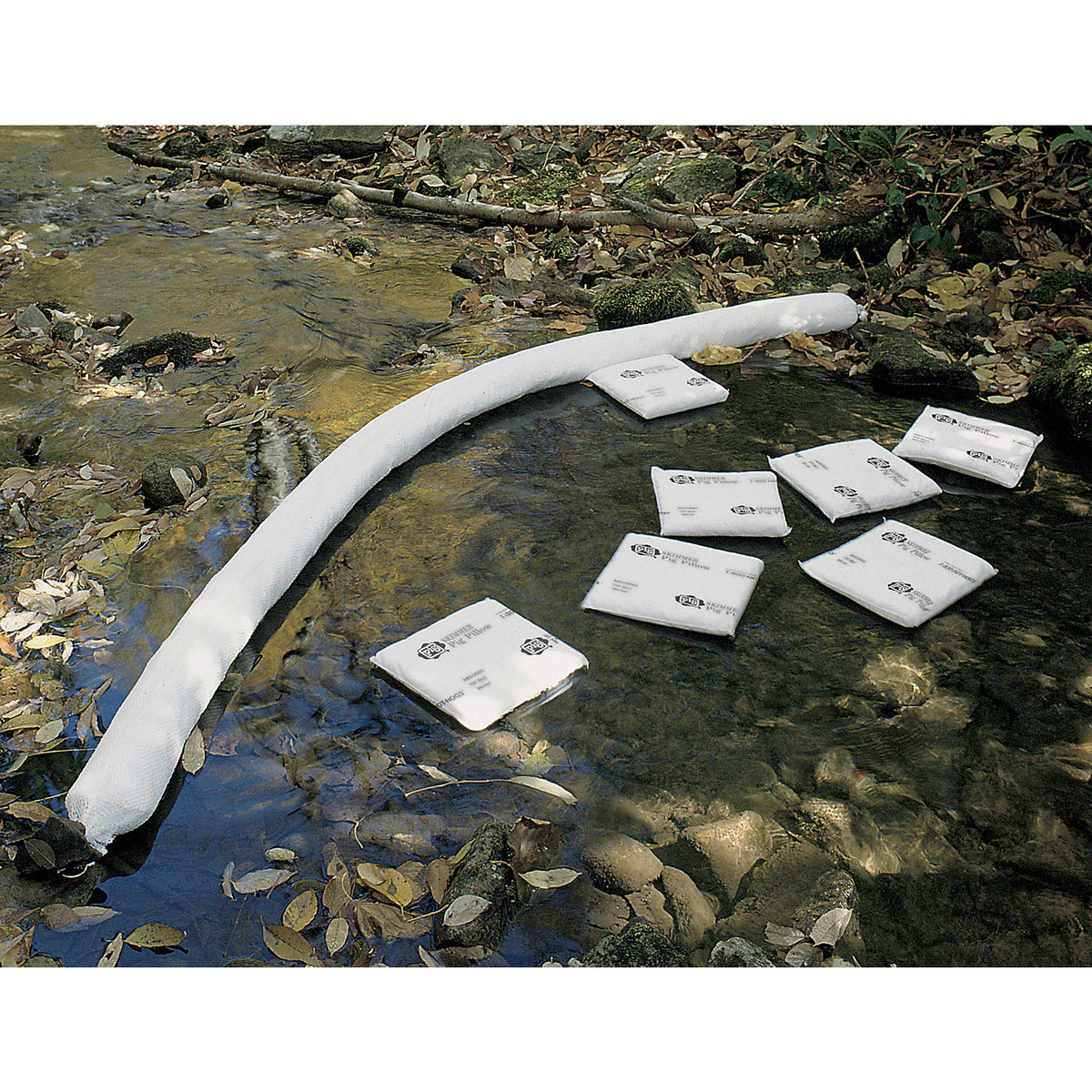 SKIMMER absorbent sheeting cushion, for oil, pack of 10, LxWxH 310 x 310 x 30 mm.