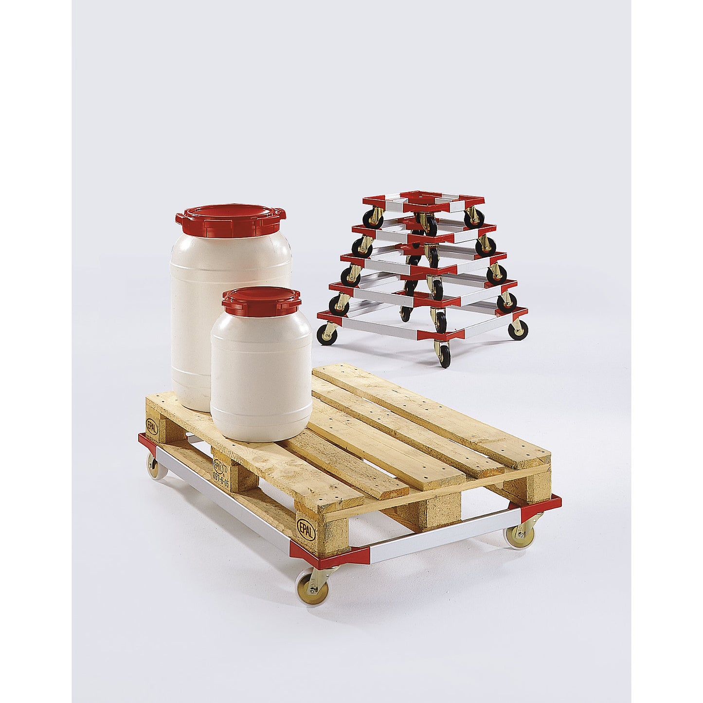 Aluminium dolly, 810x610 mm, solid rubber wheels.