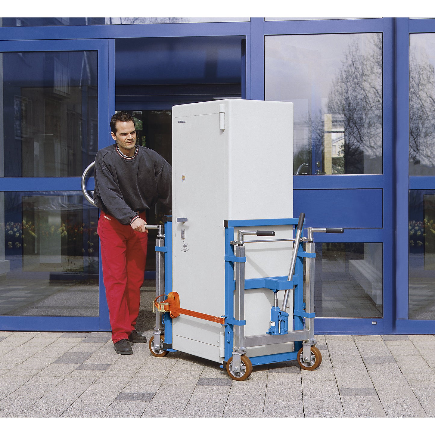 Furniture mover, hydraulic, pack of 2, max. load 2000 kg, lift 200 mm.