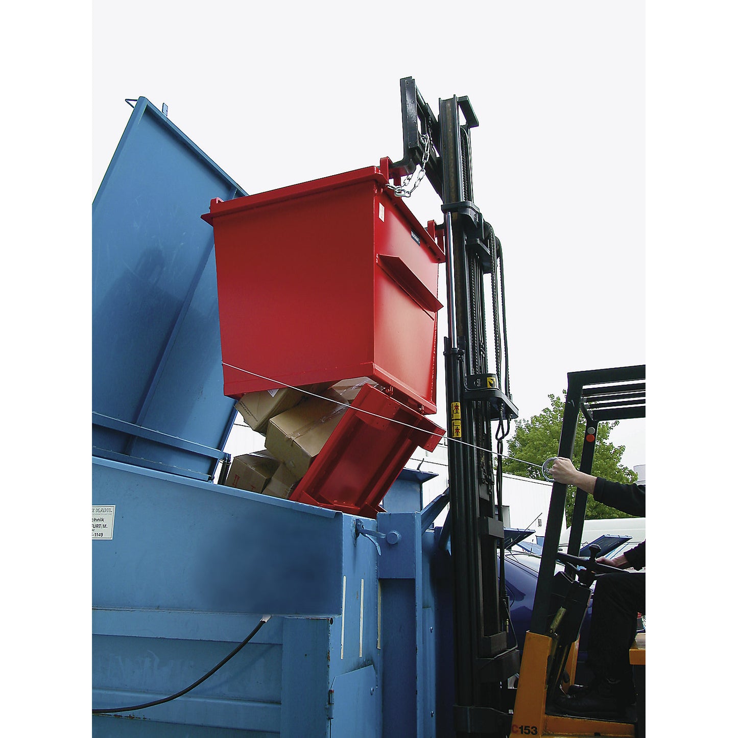 Conical hinged bottom skip, capacity 1.0 m³, max. load 2000 kg, red RAL 3000.