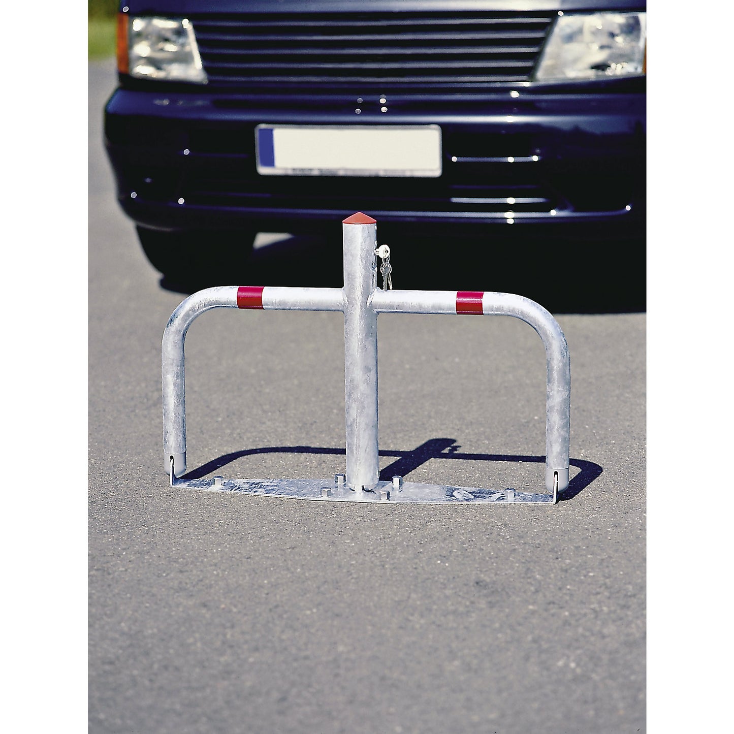 Parking rails made of steel, folding, cylinder lock, common key, 1+ items.