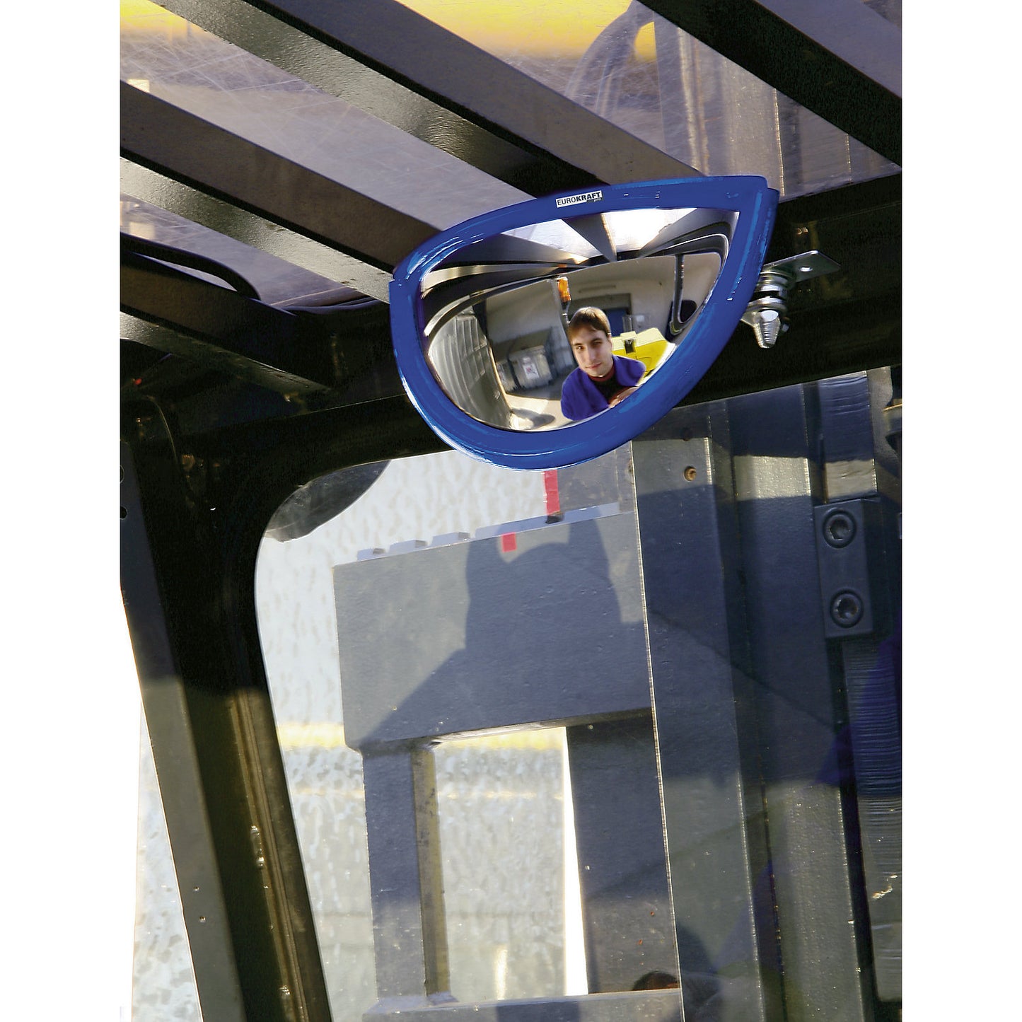 Observation mirror, made of impact resistant acrylic glass, WxHxD 250 x 130 x 70 mm.