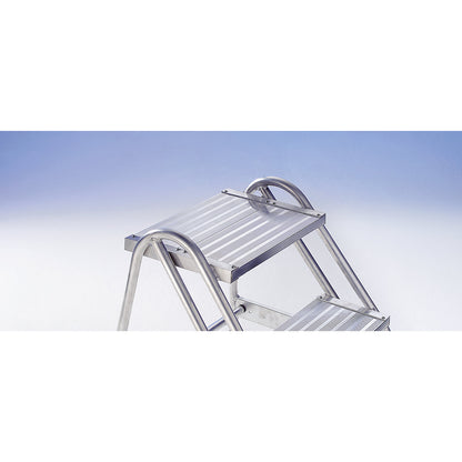 Aluminium work platform, steps made of ribbed aluminium, single sided access, 2 steps.