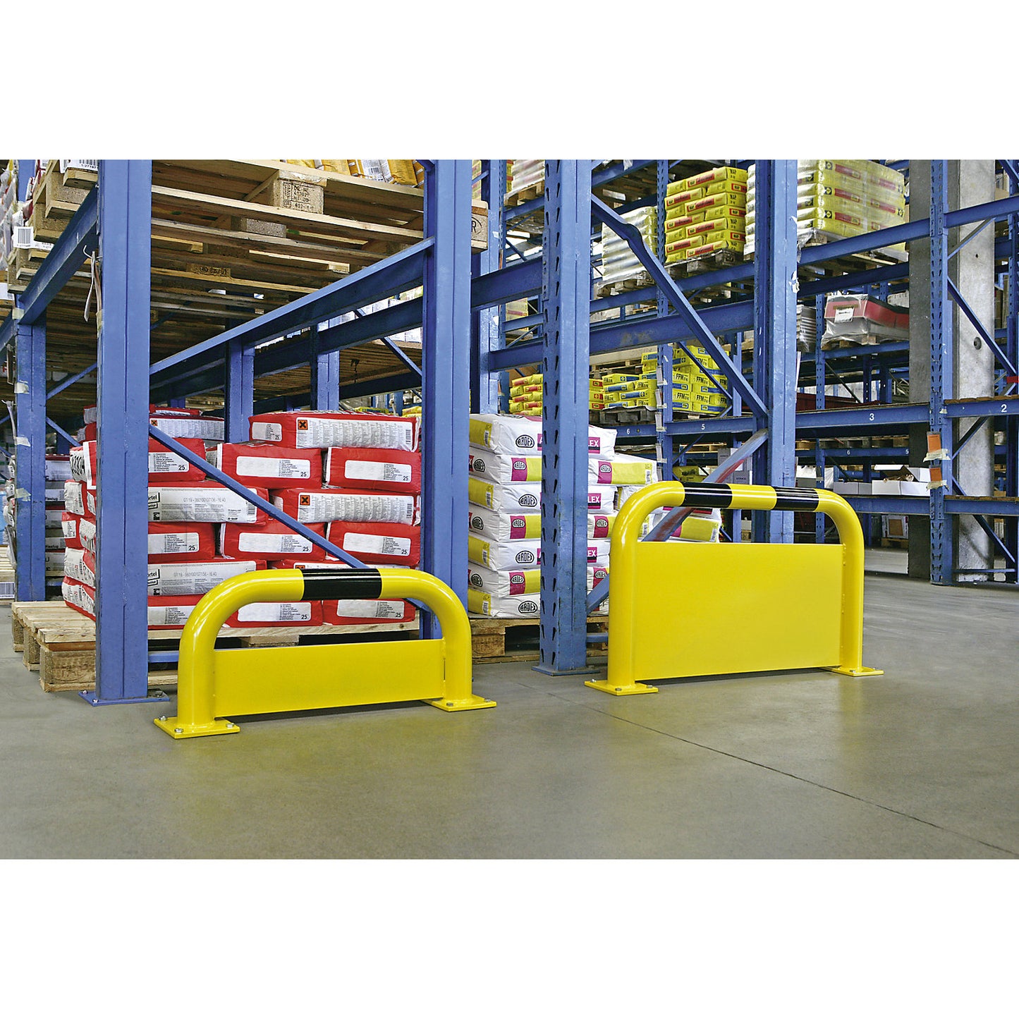 Crash protection bar, steel, Ø 76 mm, with forklift guard 400 mm, HxW 600 x 750 mm.