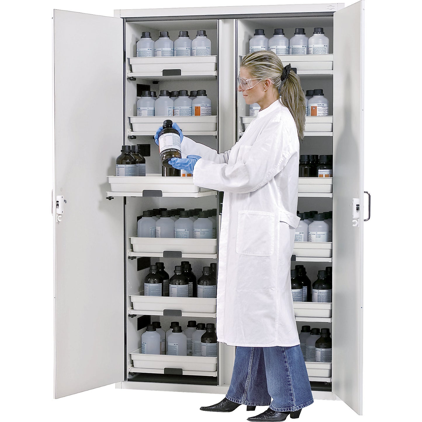 Full height safety cupboard for acids and alkalis, 1-door, with 4 drawers.
