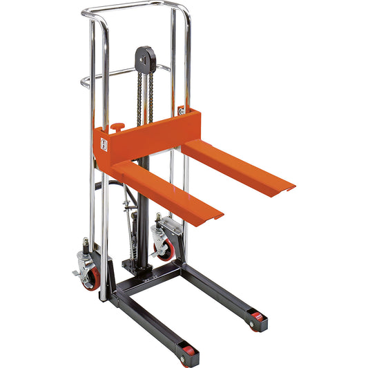 Budget stacker, pedal hydraulics, lifting range 85 - 1115 mm.