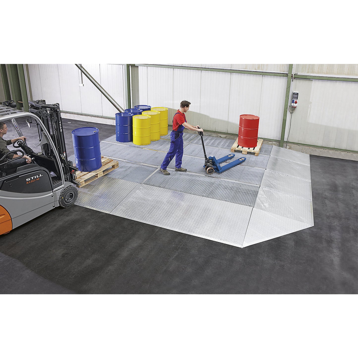 Zinc plated low profile steel sump trays, width 500 mm, length 2000 mm, capacity 85 l.