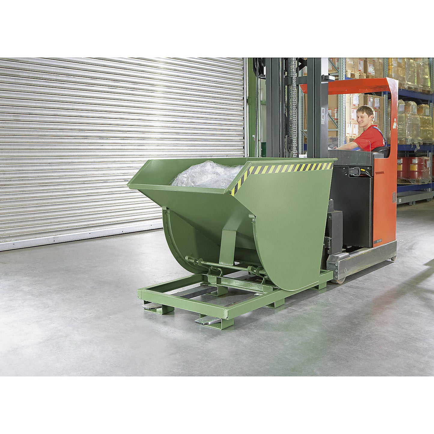 Tilting skip, narrow version, capacity 0.5 m³, max. load 2500 kg, yellow orange RAL 2000.