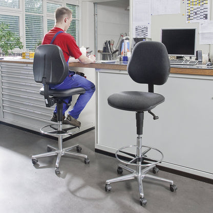 High chair, mobile, with gas lift height adjustment from 660 - 920 mm, vinyl, black.