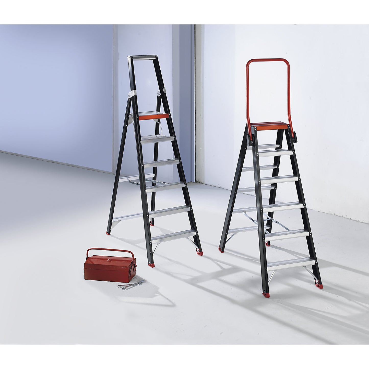 Safety step ladder, single sided access, 6 steps incl. platform.