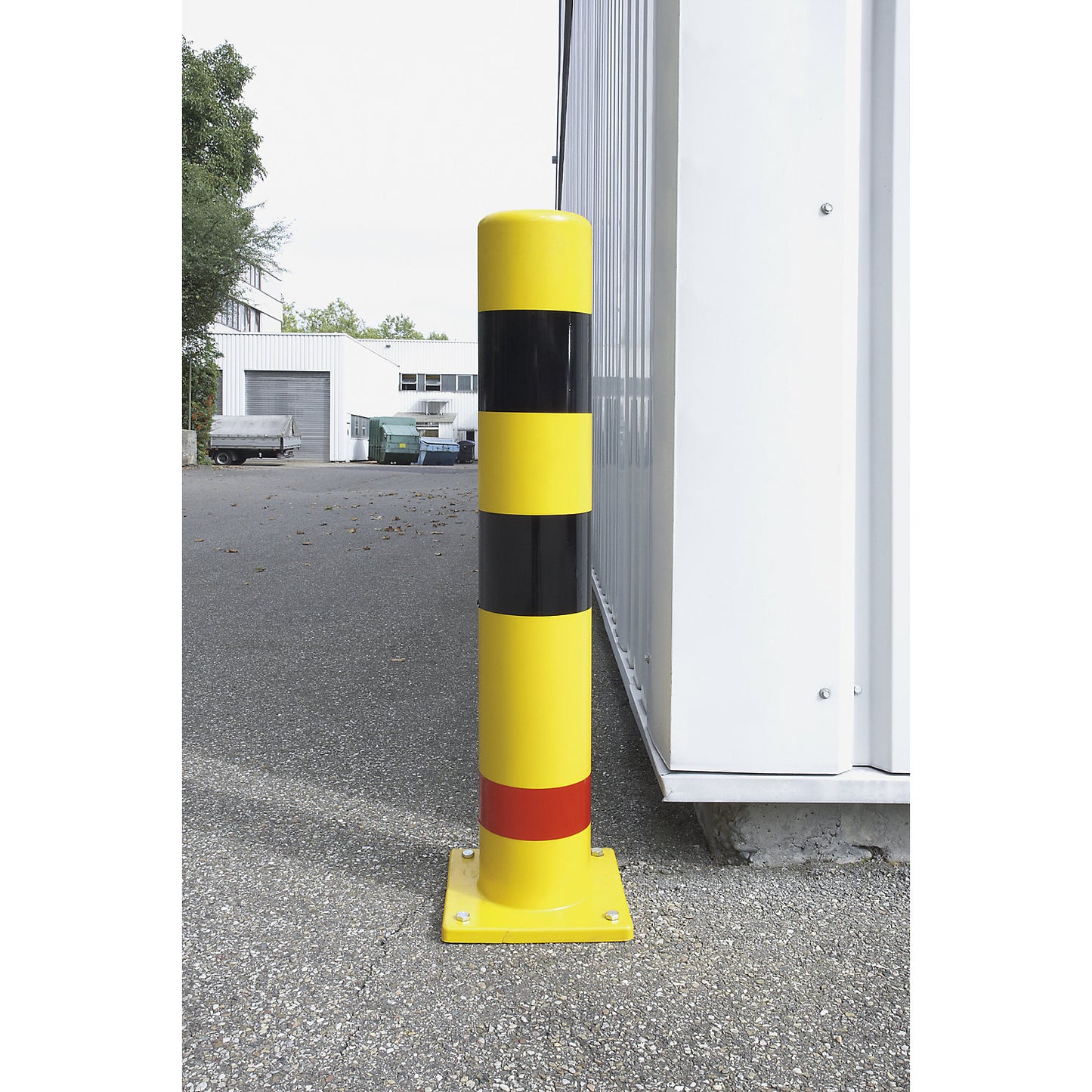 Crash protection bollard, made of plastic, Ø 159 mm.
