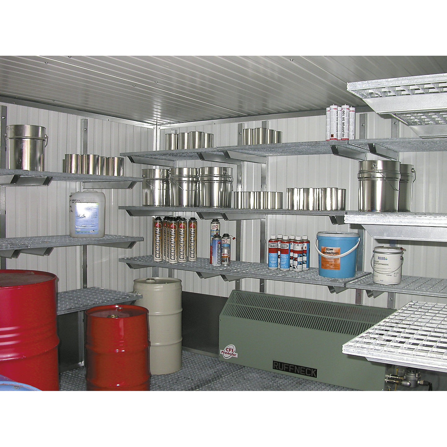 Mesh shelving set, 3 storage levels, mounted to container wall, zinc plated, WxD 800 x 500 mm.