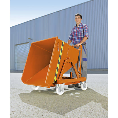 Mobile tilting skip with tilting mechanism, max. load 1000 kg, capacity 0.4 m³, with sieve insert.