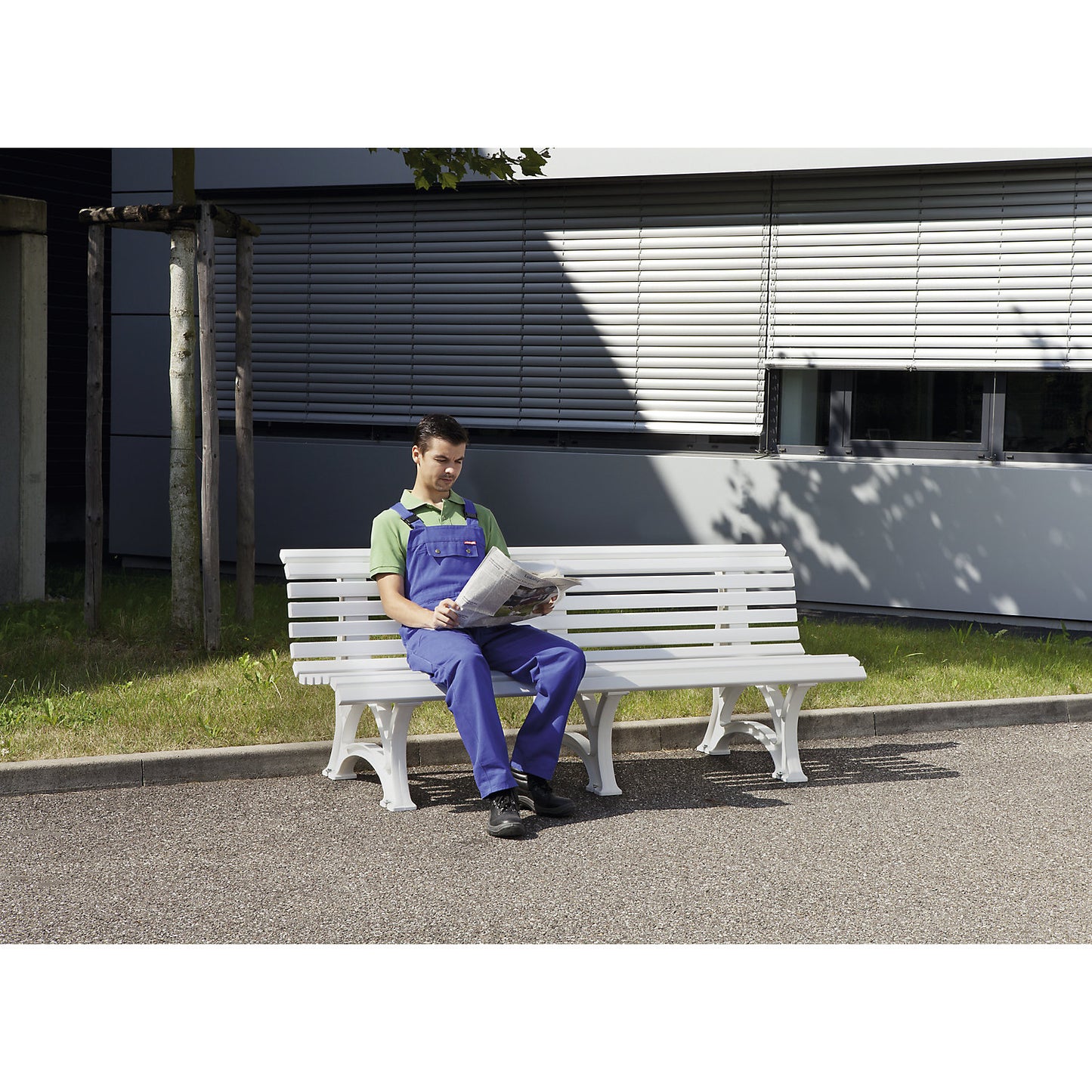 Park bench made of plastic, with 13 slats, width 1500 mm, steel blue.