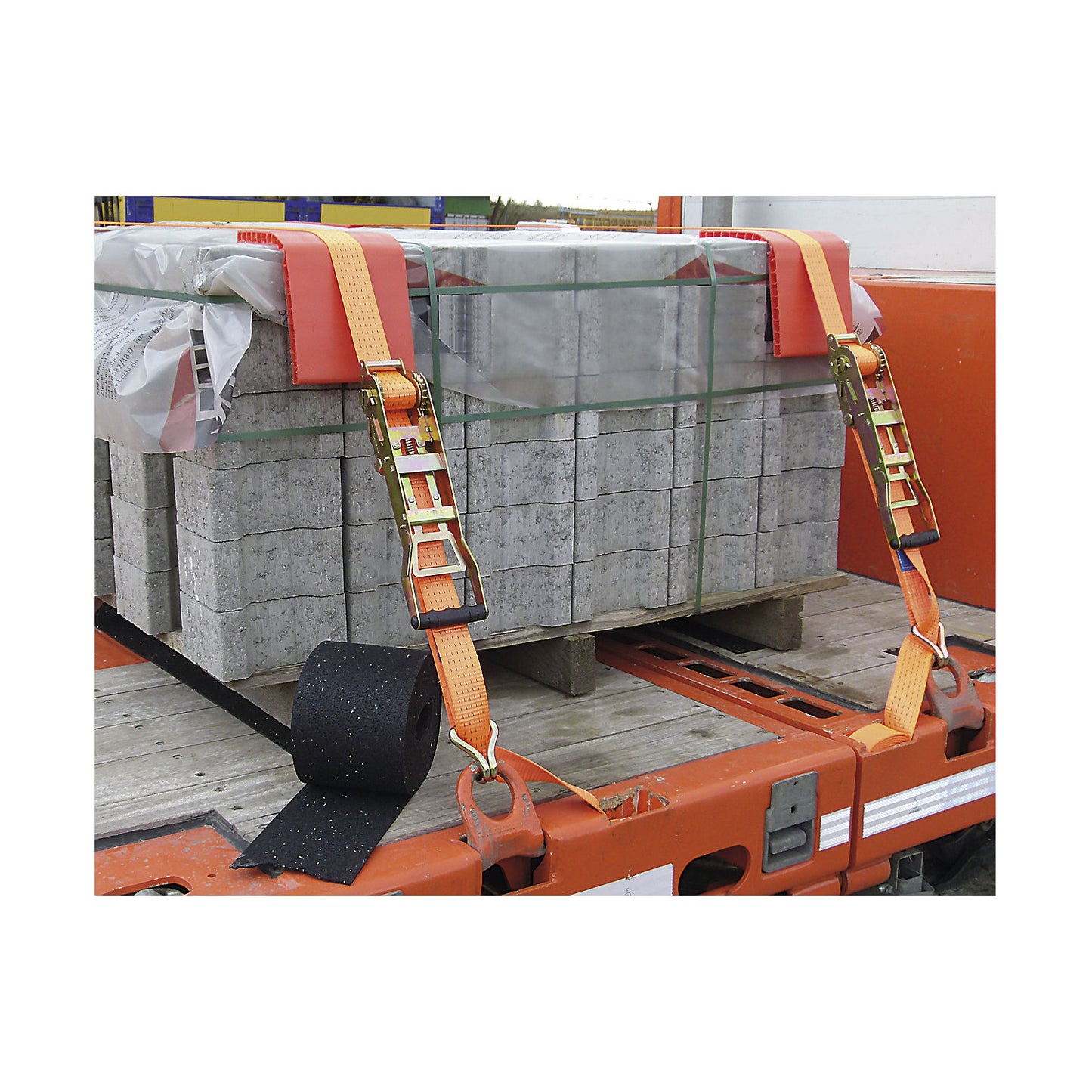 Cargo restraint strap, clamping lock, max. tensioning force 250 kg, pack of 10, length 2500 mm.