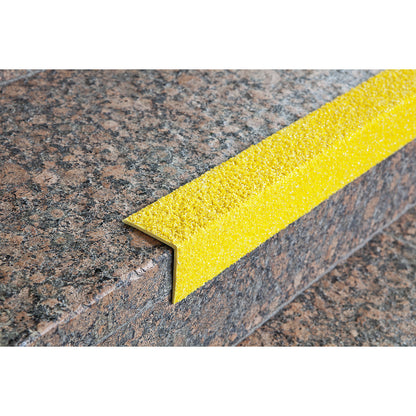 Stair profile, yellow, pack of 2, length 2000 mm.