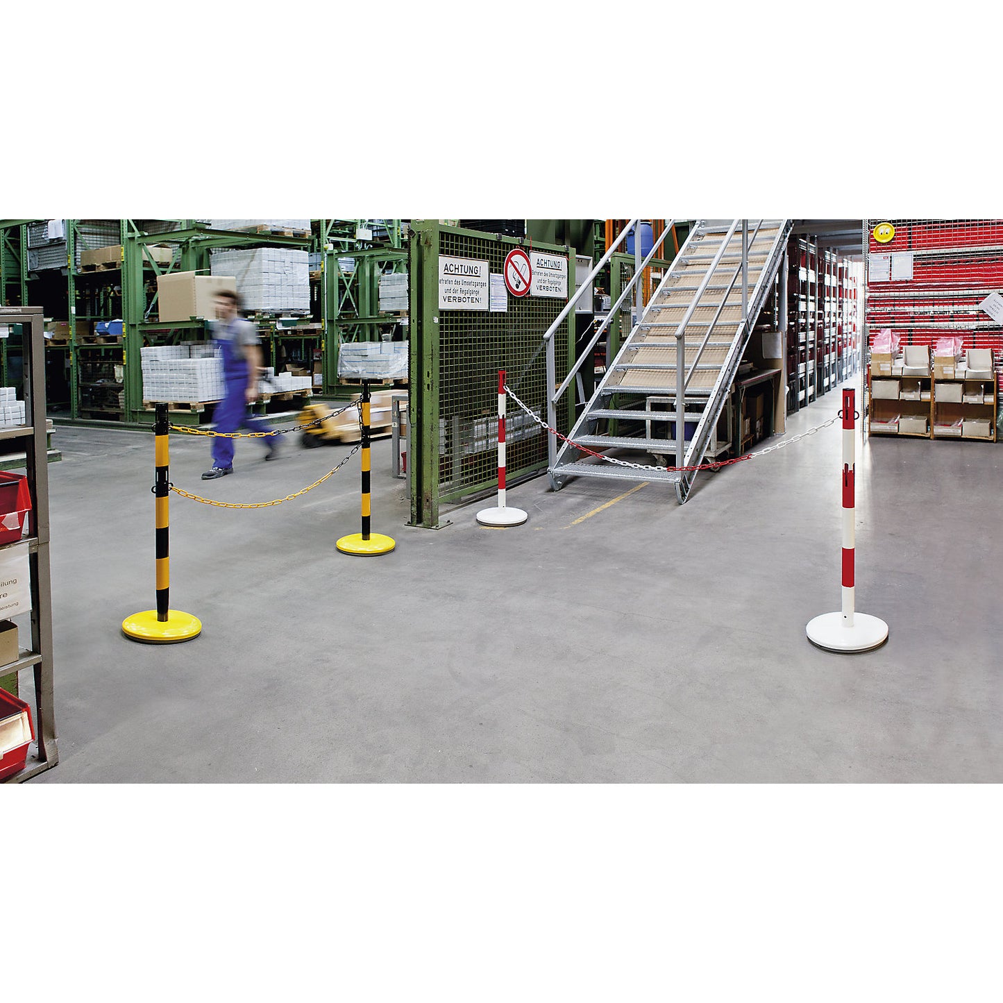 Barrier post set with chain, 2 posts, 2.5 m chain, red / white.