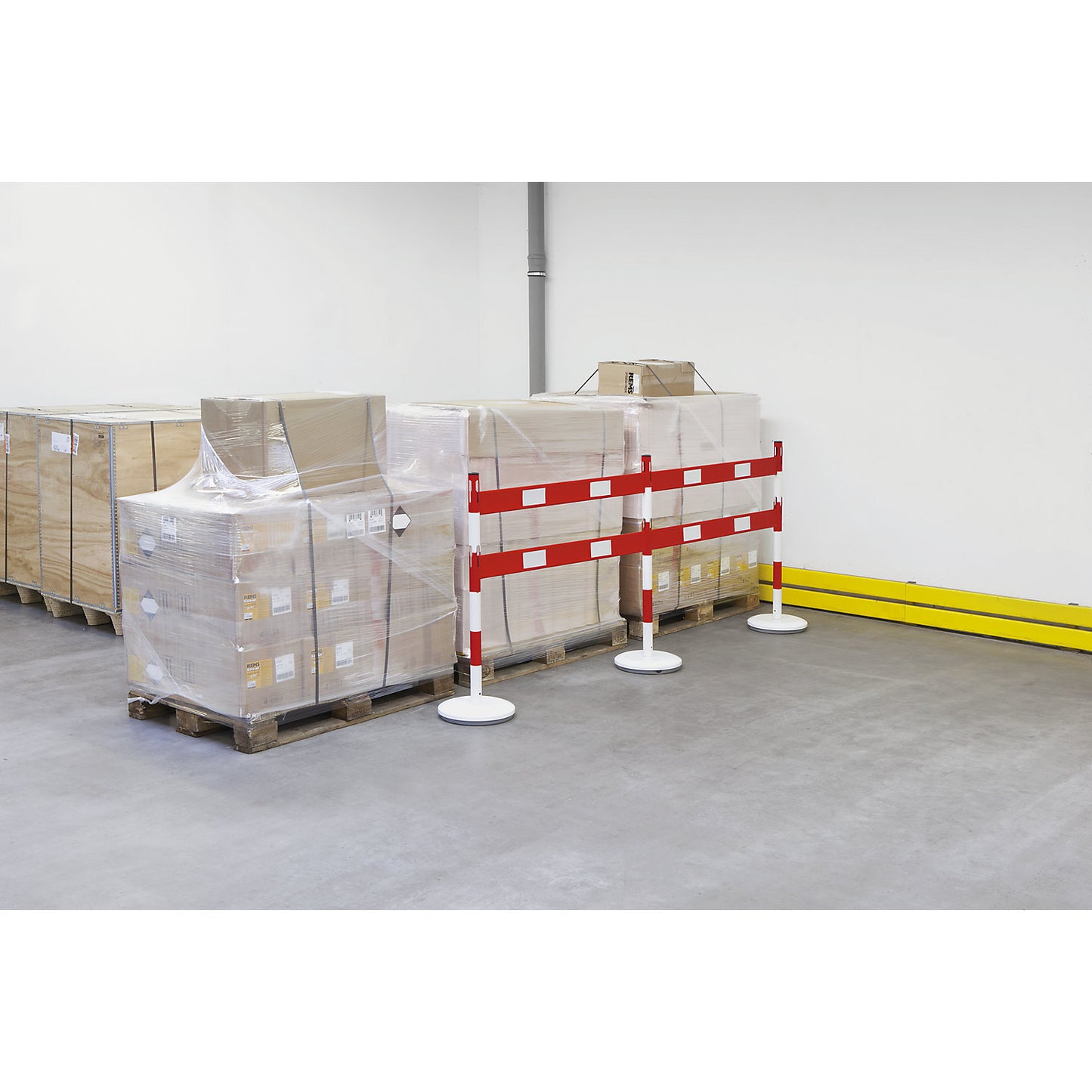 Barrier post set with rails, 6 posts, 10 rails, red / white.