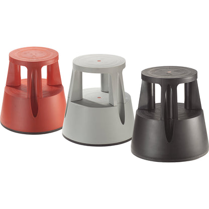 Kick stool made of shatterproof plastic, max. load 150 kg, grey.