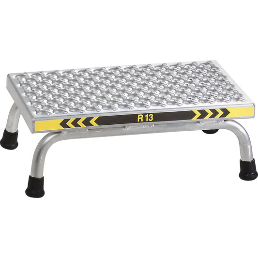 Machine steps, anti-slip R13, step 550 x 300 mm, 1 step, WxD 590 x 370 mm.