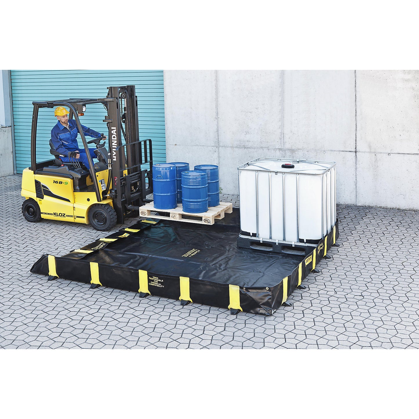 QuickBerm® rigid lock folding tray, for occasional traffic, LxW 3 x 3 m.