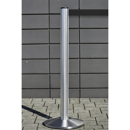 Belt post made of aluminium, post polished chrome, extends 2300 mm, belt colour black.