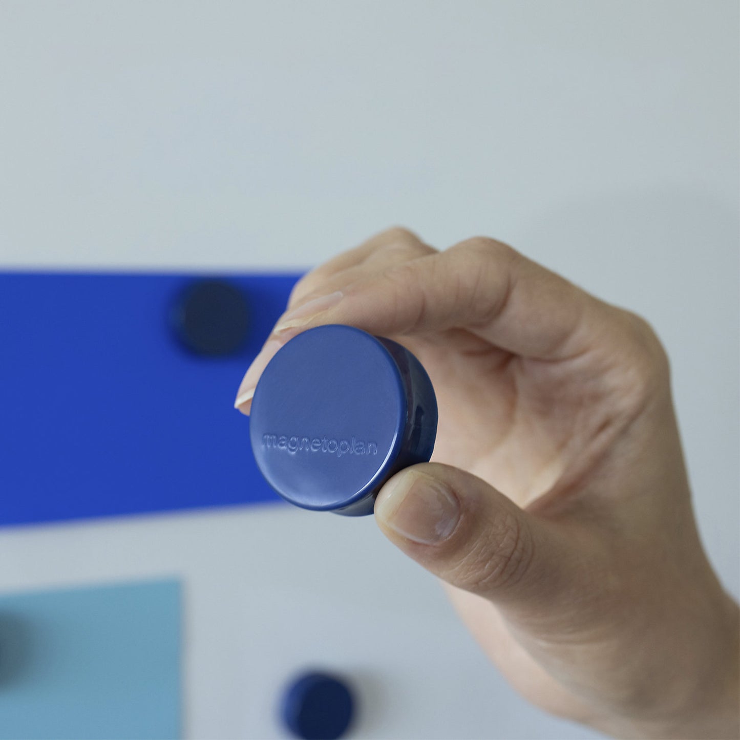 Ergo magnet, Ø 34 mm, pack of 50, dark blue.