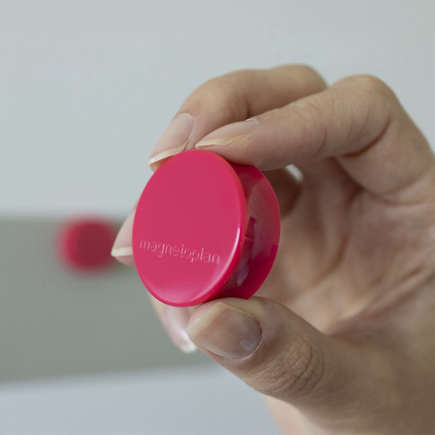 Ergo magnet, Ø 34 mm, pack of 50, pink.