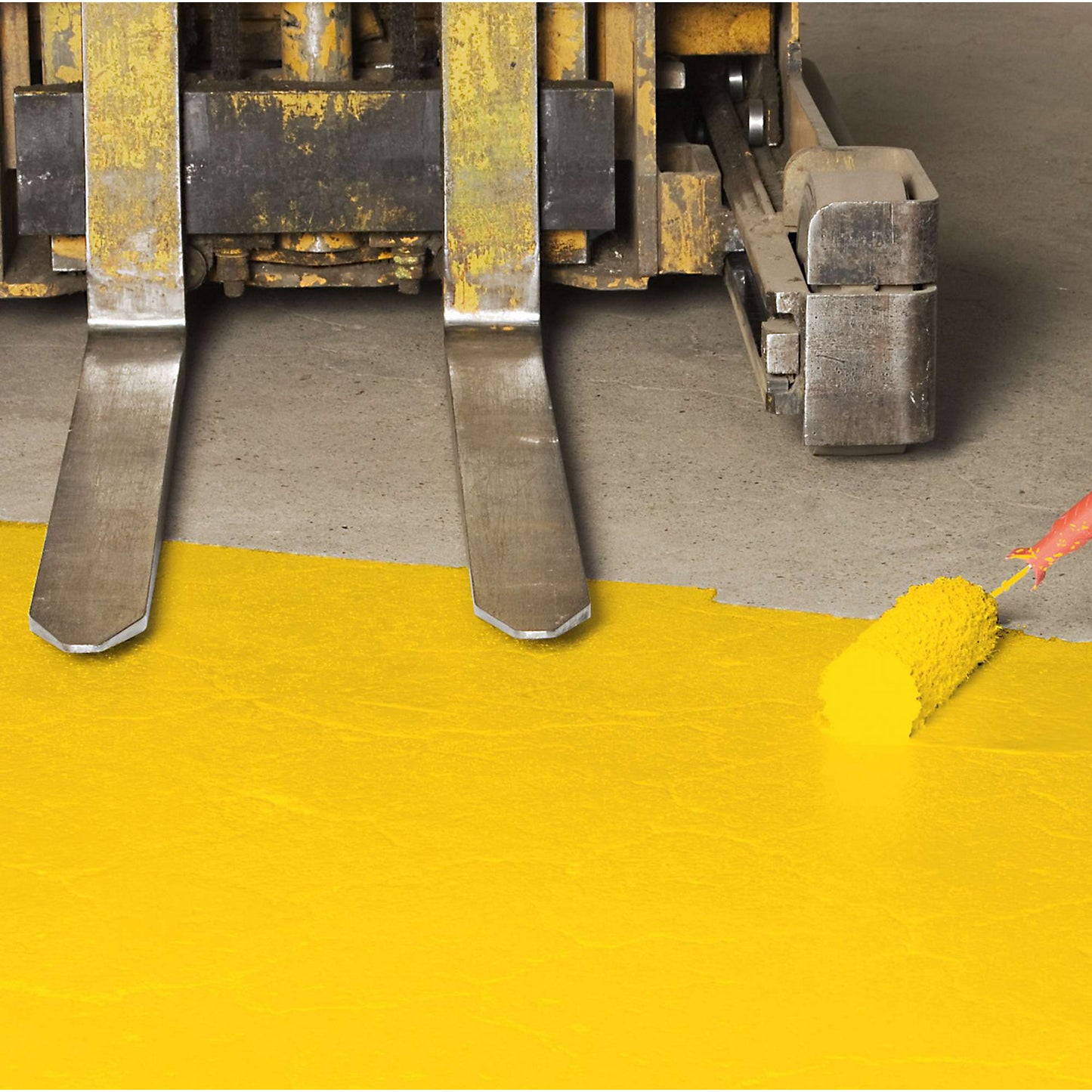 Anti slip hall marking paint, 5 litre bucket, yellow.