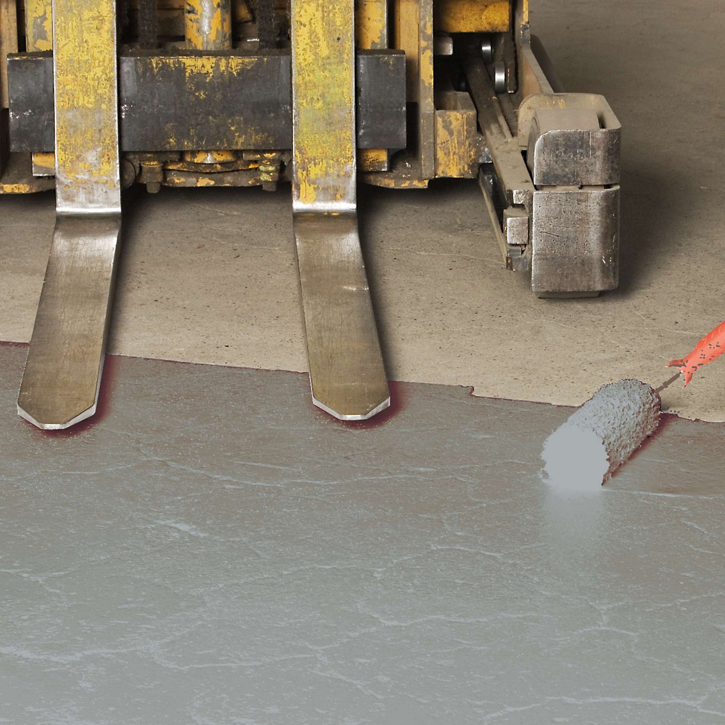 Anti slip hall marking paint, 5 litre bucket, stone grey.