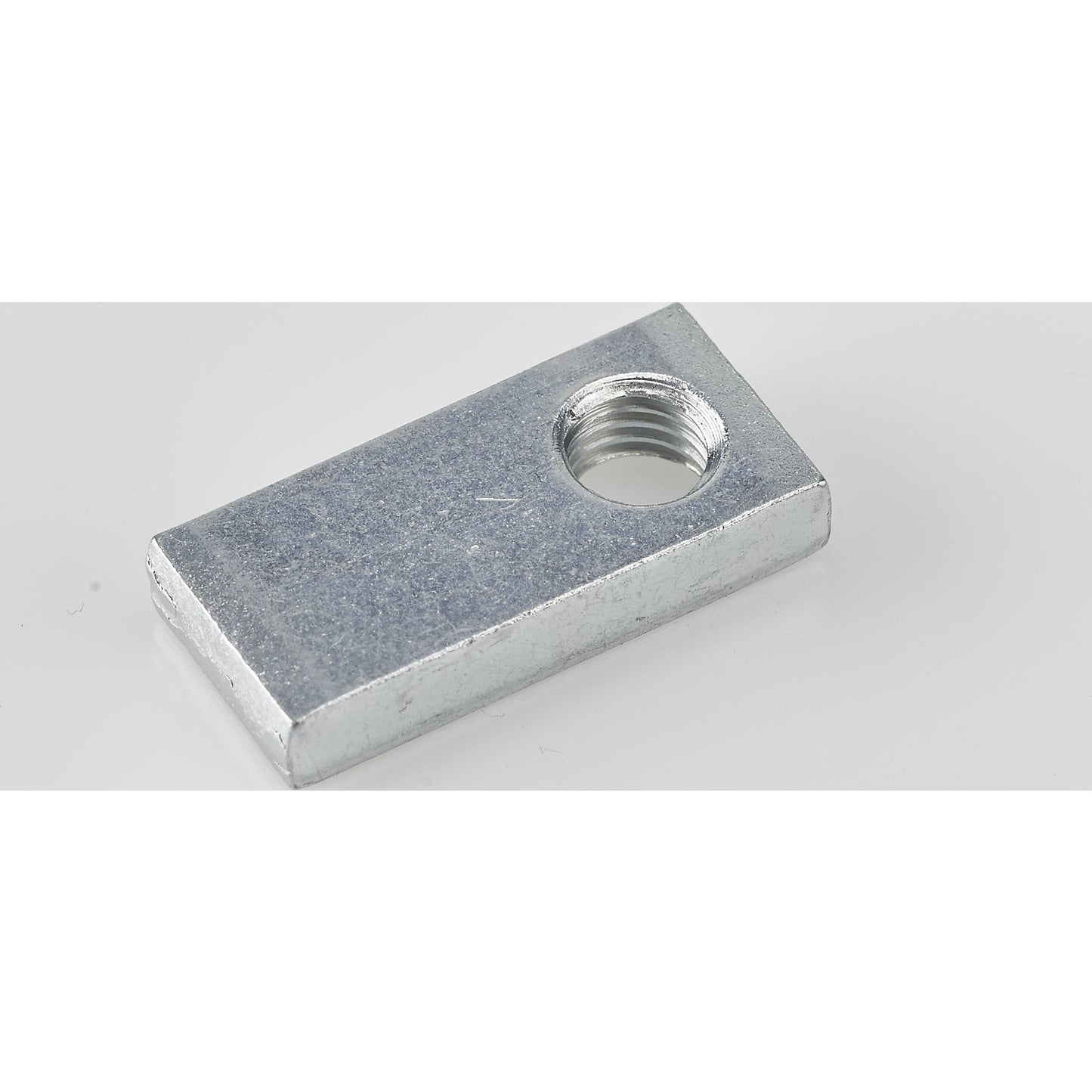 Screw, for bolt-together shelving, 7 x 20 mm.