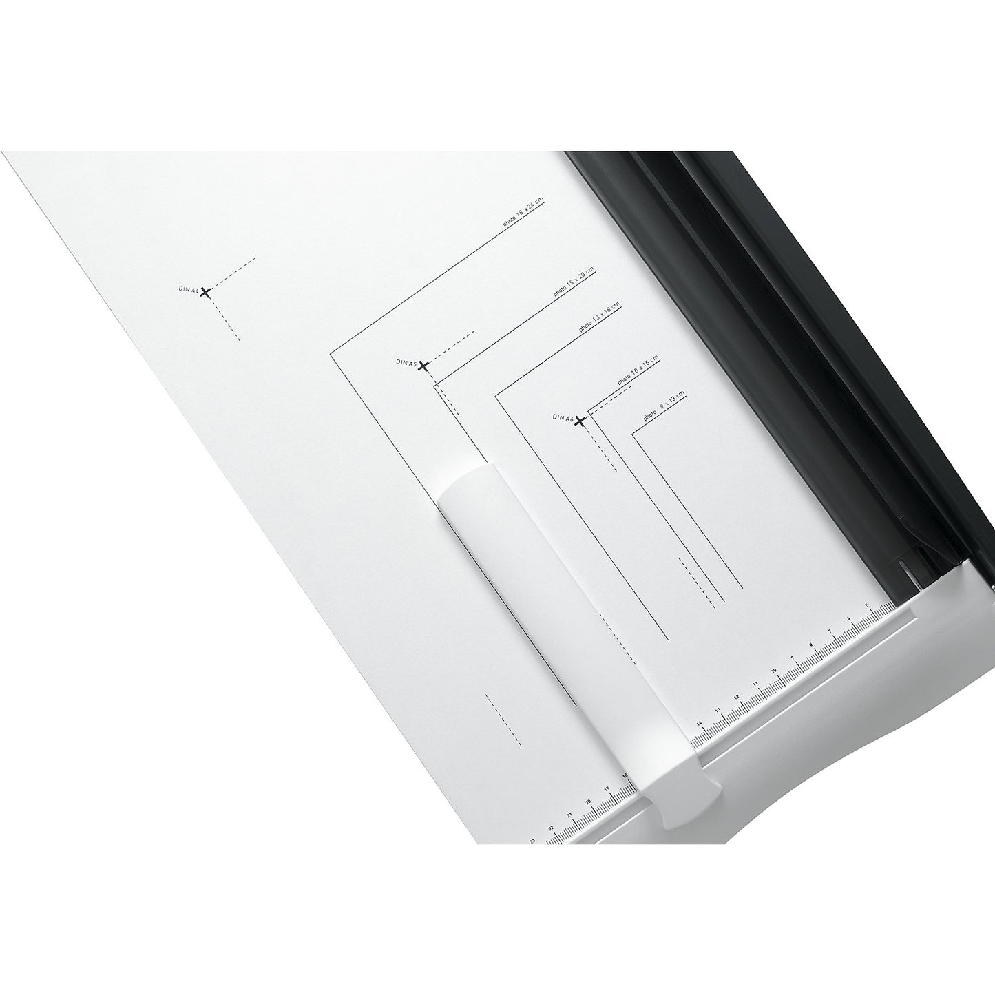Guillotine, cutting capacity 15 sheets, cutting length 340 mm, without base frame.