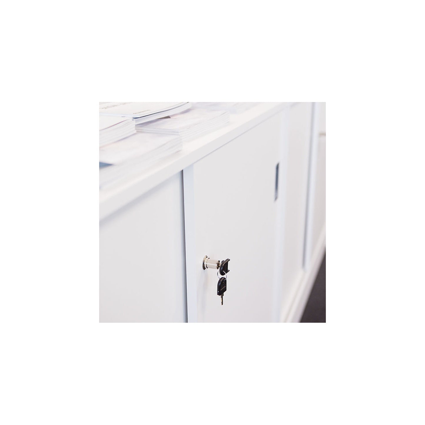 Chicago cupboard, with sliding doors, Chicago cabinet, WxDxH 1215 x 400 x 1353 mm, white/white.