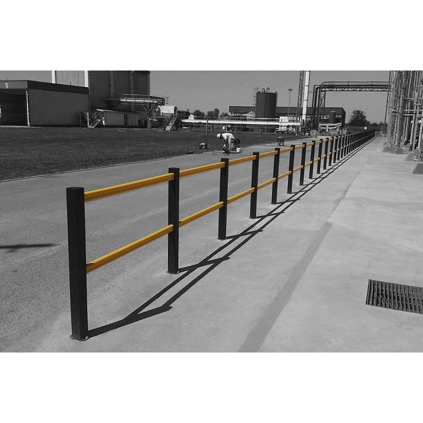 Flex Impact® HD Light safety railing, yellow posts - yellow/black stripes, width 1250 mm.