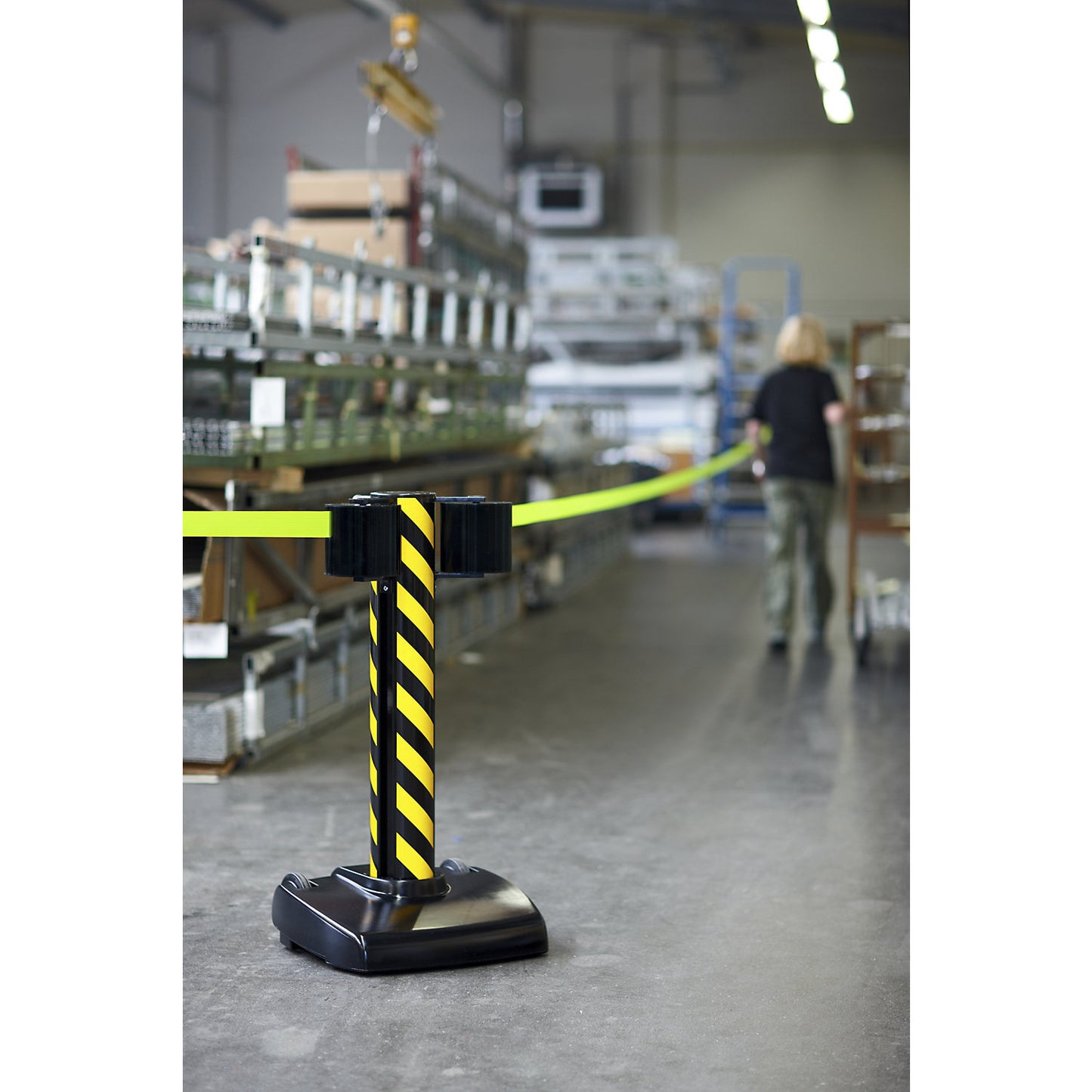 Belt barrier, mobile, with 2 x 22 m belts, yellow / black belt.