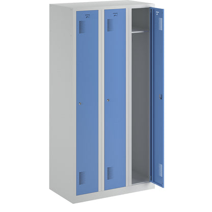 Amsterdam locker, 3 compartments, light grey / light blue, width 900 mm, cylinder lock.