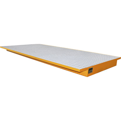 Hook-in sump tray, with zinc plated grate, LxW 2650 x 1250 / 915 mm, painted orange.