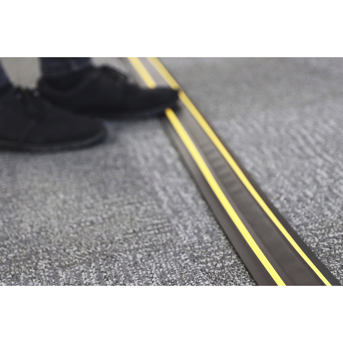 CABLEPRO cable bridge, GP1Safety, black / yellow, 1 duct, 14 x 7 mm, length 3 m.